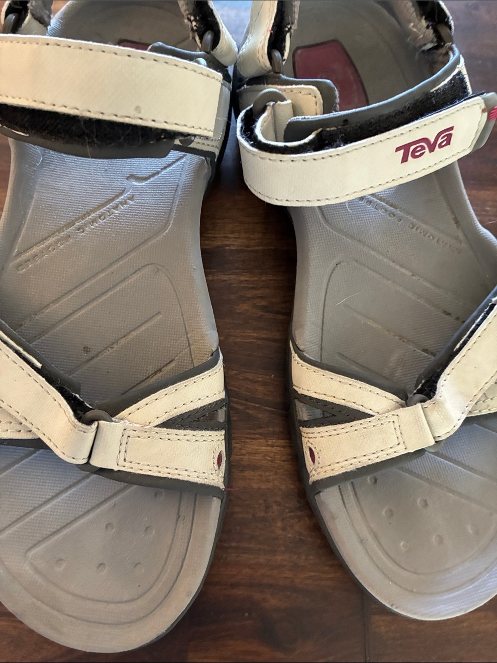 Teva Gray Sandals - 8